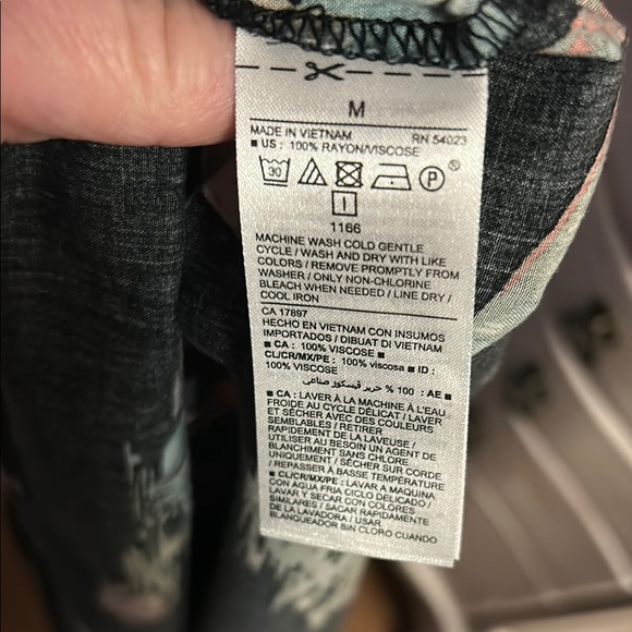 Old Navy Black Tropical Print Maxi Dress - Picture 8 of 8